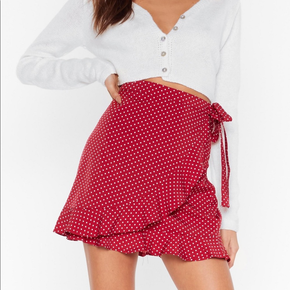 Wrap skirt with tie